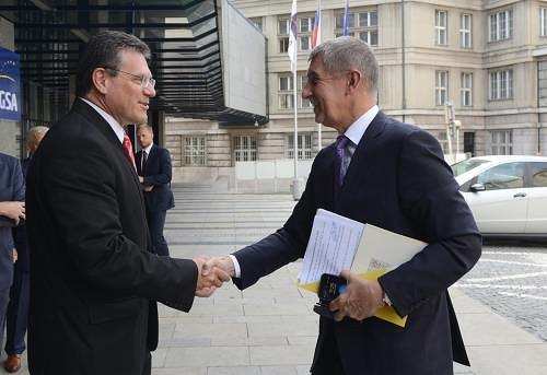 歐盟，捷克共和國討論低碳能源轉型