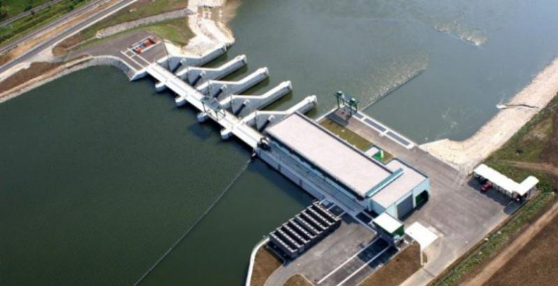 2017年，由于電力產量縮減10％，HSE的凈利潤下降56％