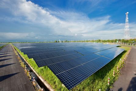 全球風能、太陽能發電投資遠超化石燃料