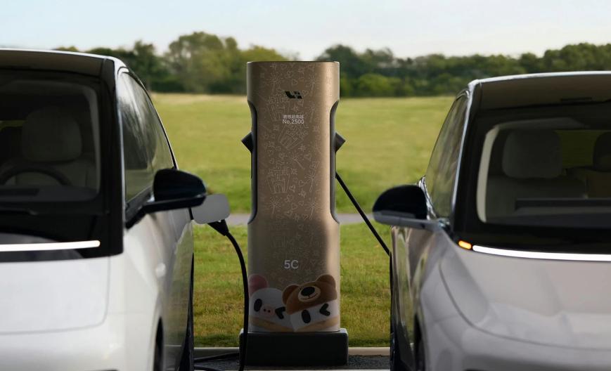 李想為純電用戶兌現承諾，5C超充站數量已超特斯拉