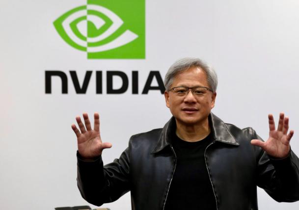 英偉達市值一度突破4萬億美元，黃仁勛身價超過1400億美元