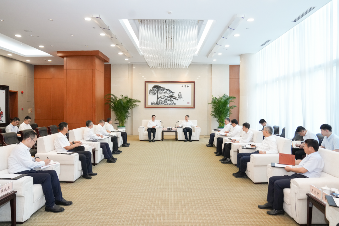 溫樞剛張文峰會見哈電集團董事長黃偉、總經理劉清勇