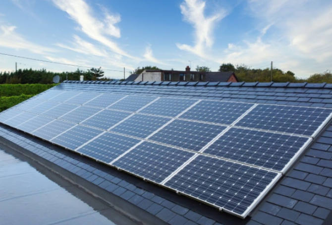 英國將斥資200億美元用于家庭節能改造，并強制新建房屋安裝光伏發電系統