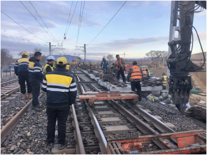西煤東運關鍵通道站點完成道岔更換